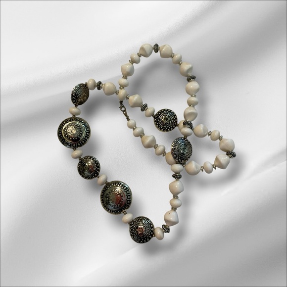 Vintage Avon Jewelry Bundle - Picture 4 of 16